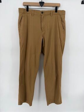 GAP Men's Straight Fit Chino Pants Brown Khaki Size 34x30 Flat Front